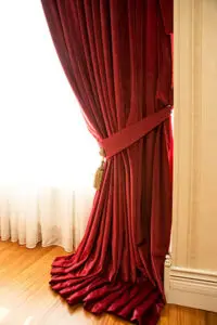 Puddle curtain 