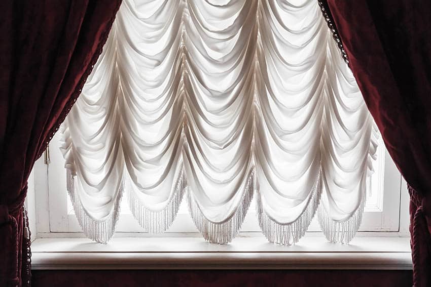 Austrian curtains