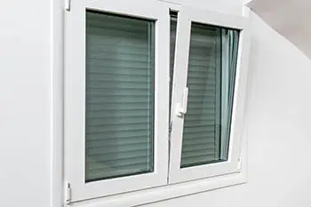 Casement window with double tilt and turn