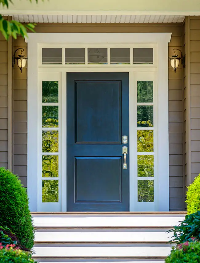 Square top door with sidelights