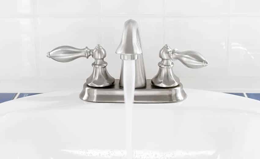 Brushed nickel faucet