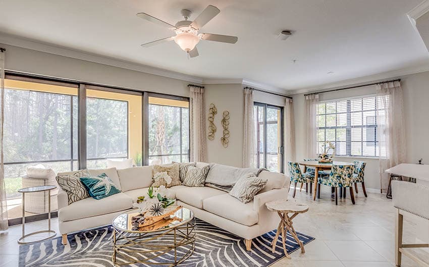 Room with ceiling fan with light