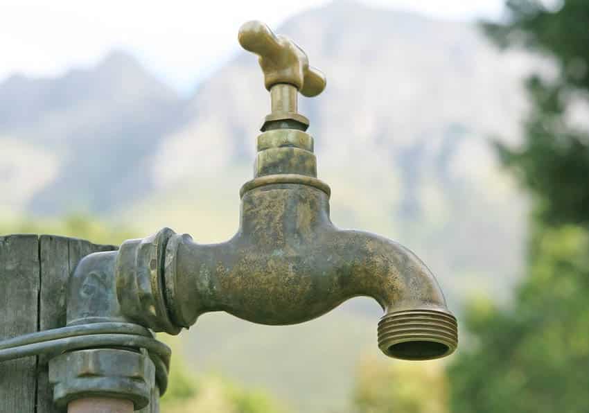 Types of Outdoor Faucets (Garden & Patio Guide) - Designing Idea