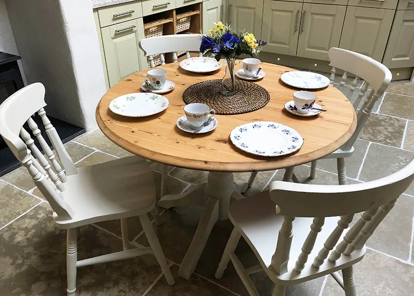 Round pine wood dining table