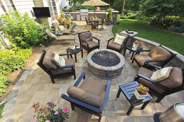 Travertine Patio (Pavers & Tile Design Guide)