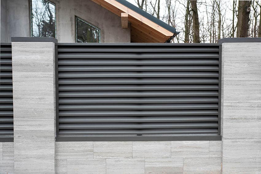 Horizontal fence made from corrugated steel