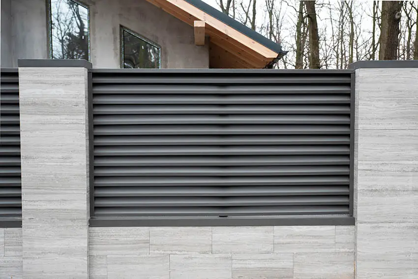 Horizontal fence made from corrugated steel