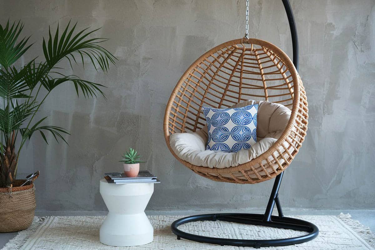Outdoor hanging swing chair with stand