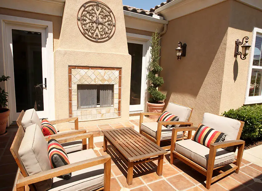 Spanish style patio with saltillo tile