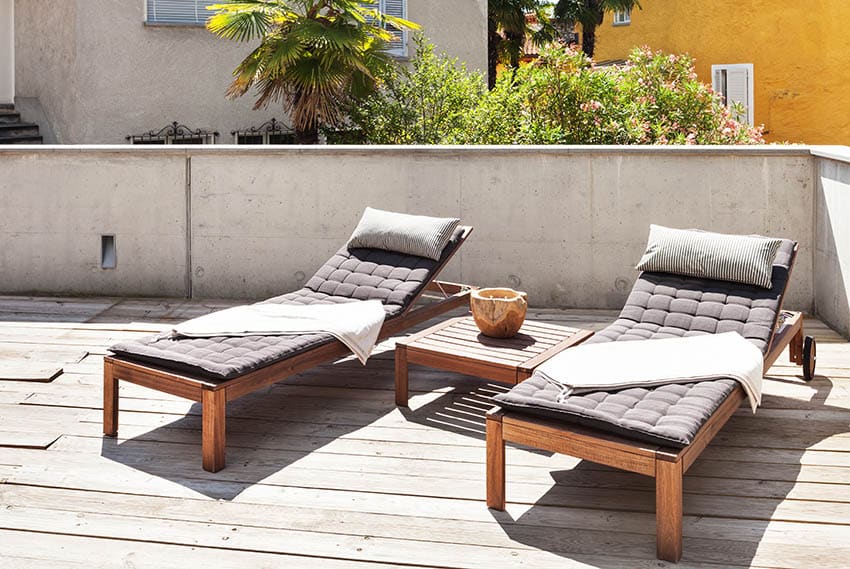 Outdoor wood lounge chairs