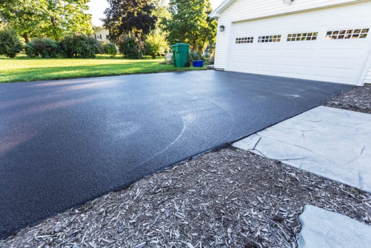 Sealing Asphalt Driveway Pros and Cons