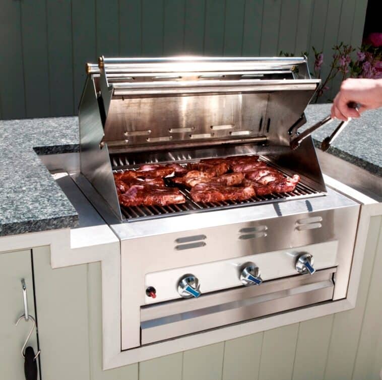 Best Outdoor Kitchen Appliances