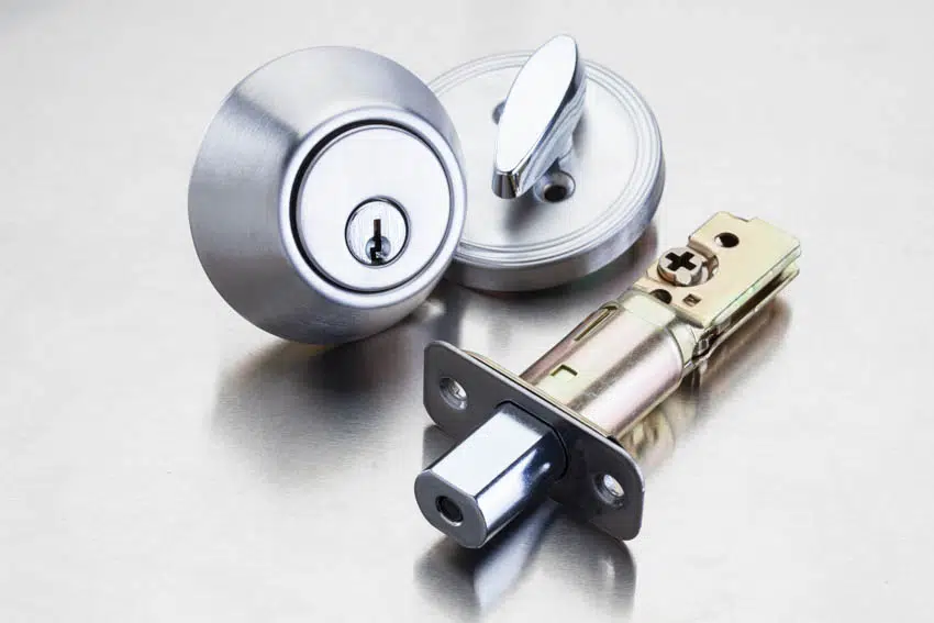 Deadbolt lock