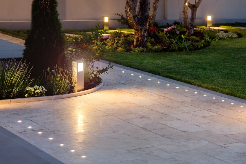 contemporary driveway lights