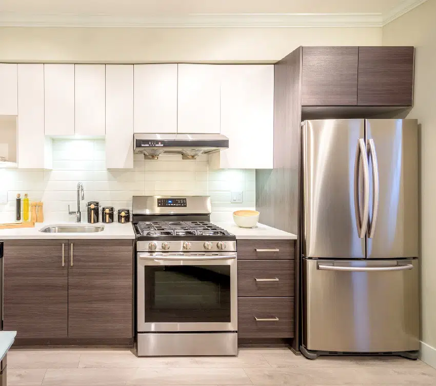Refrigerator Next to Stove in Kitchen Designing Idea