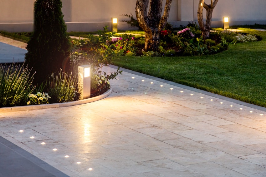 Pathway lighting system outdoor 