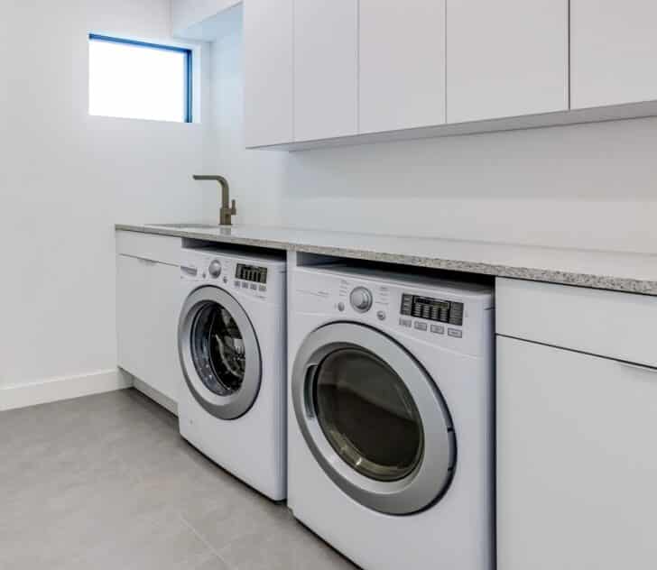 Laundry Room Countertops (9 Best Types & Materials)