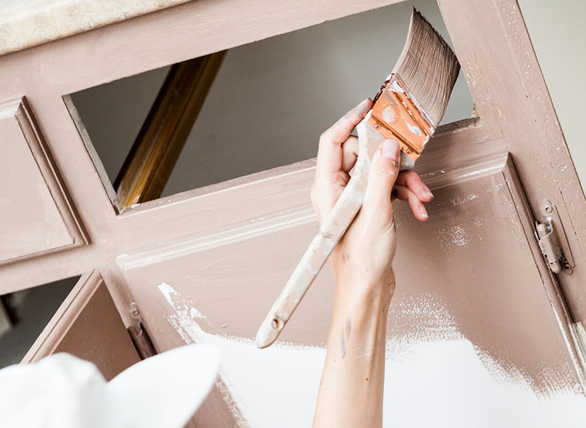 Painting cabinet using paint brush