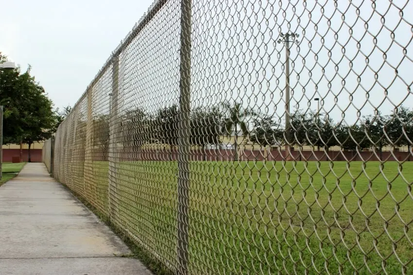 Chain link fence along the pathwalk