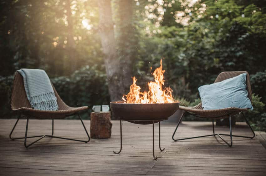 Fire pit bowl wood patio chairs