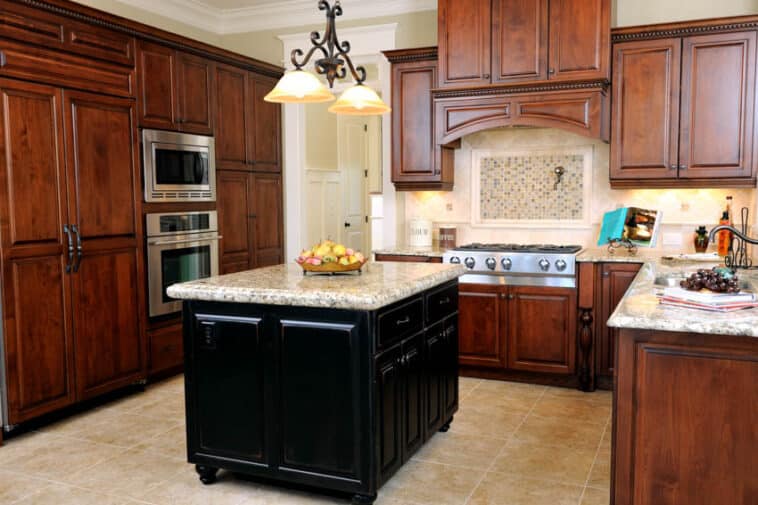 What Color Countertops Go With Maple Cabinets - Designing Idea