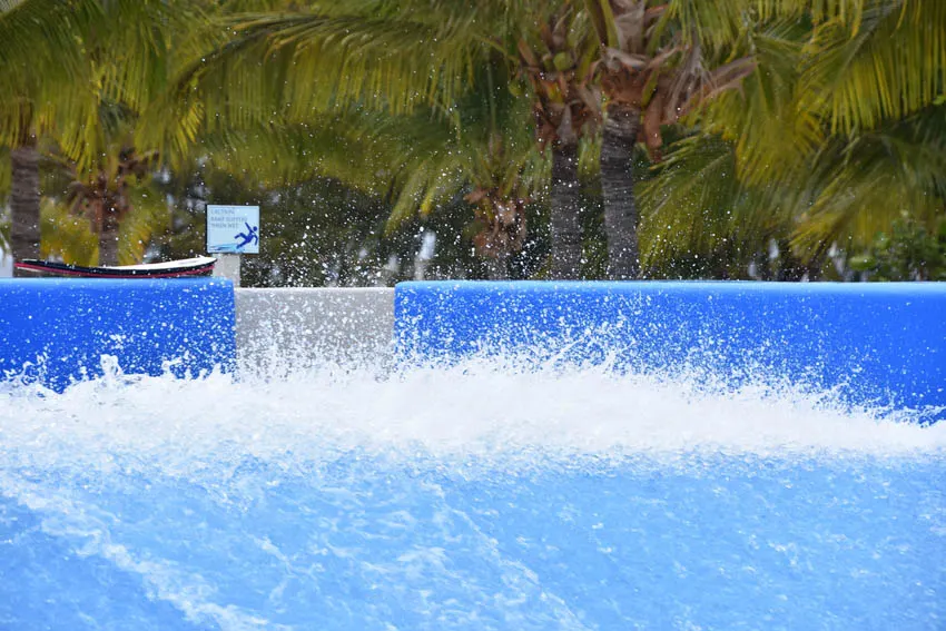 Refreshing swimming pool with strong waves