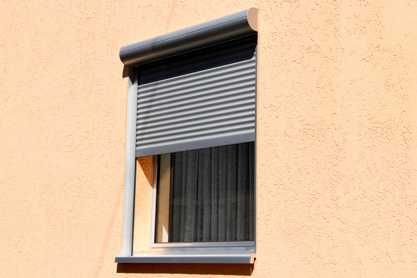 Rolling shutters