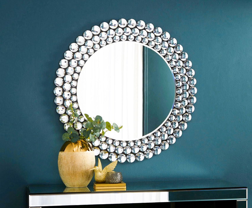 Mirror with silver accent