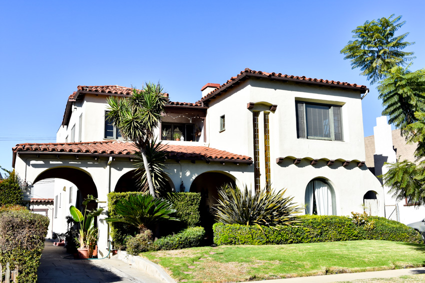 spanish style houses