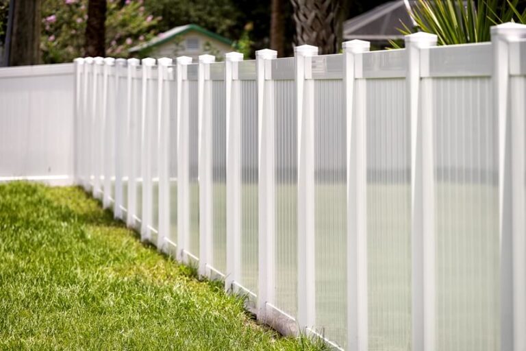 Pros and Cons of Vinyl Fencing