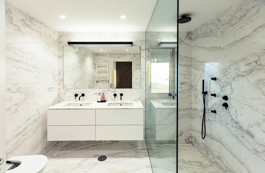 Bathroom with venato porcelain tile looks like marble