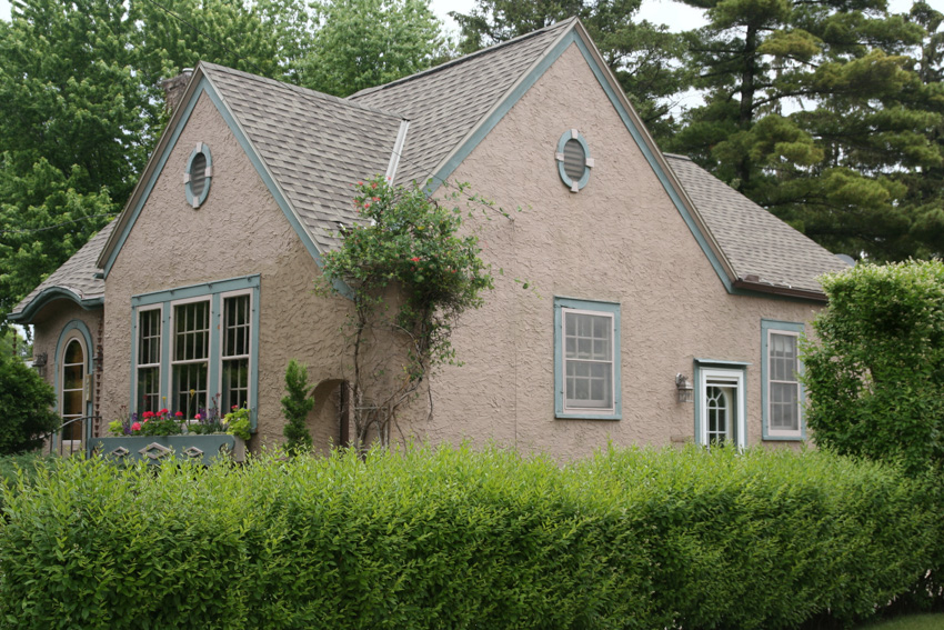 House with stucco exterior