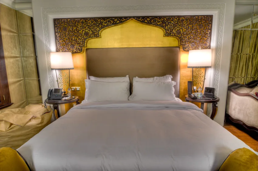 Moroccan headboard design bedside lamps bed
