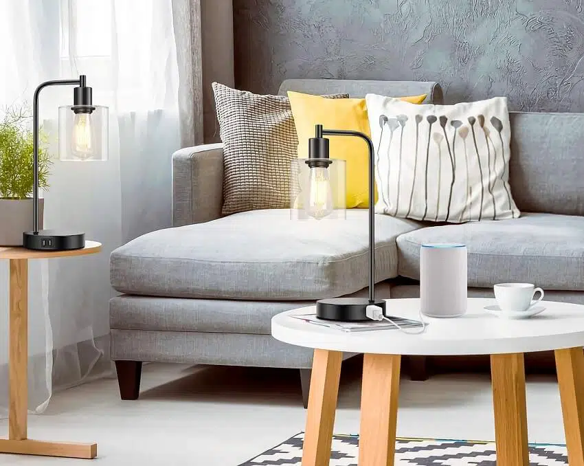 Room with sofa and table lamp with USB port on table