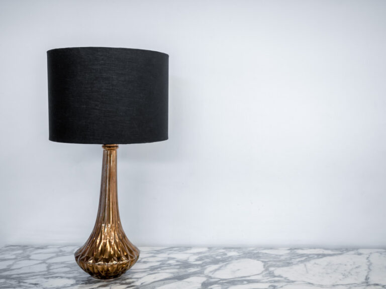Can You Spray Paint A Lamp Shade?