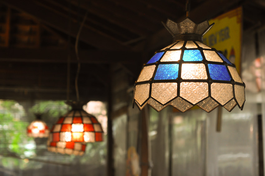 Glass lamp shade hanging lights