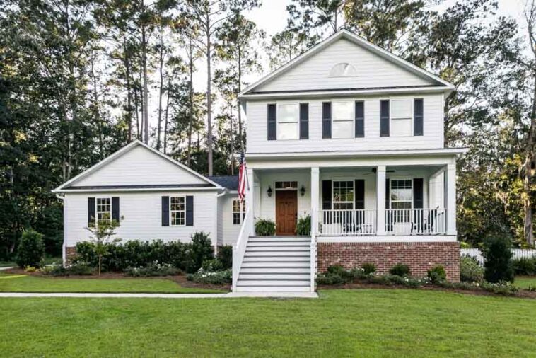 Timeless Elegance: Inspiring White Siding House Types & Designs