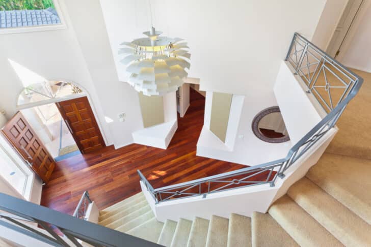 15 Stylish Stair Railing Paint Ideas