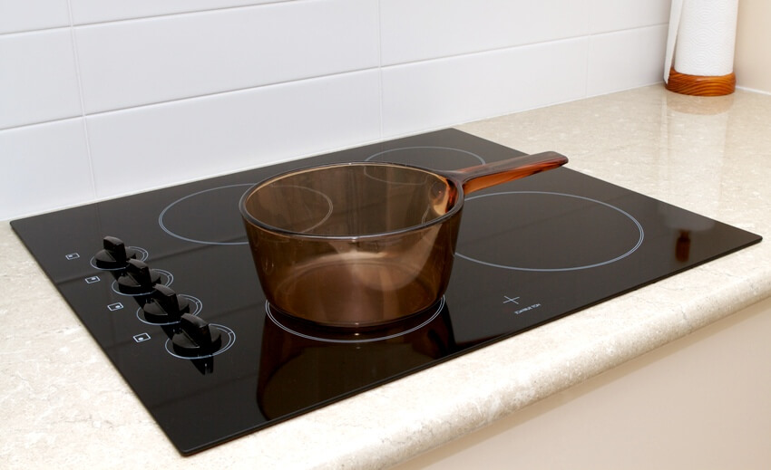Induction cooktop with empty pot