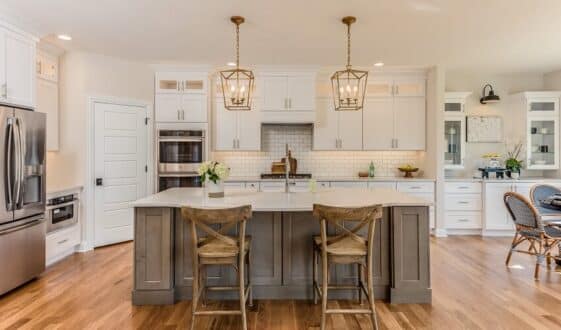 Staggered Kitchen Cabinets - Designing Idea