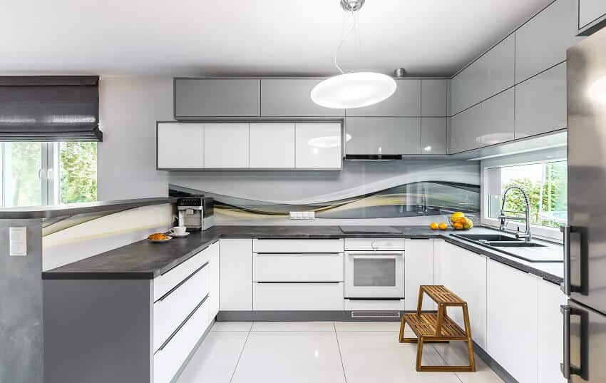 Light and spacious kitchen with veneer countertop, stainless steel appliance, brown pedestal high gloss tiling and window