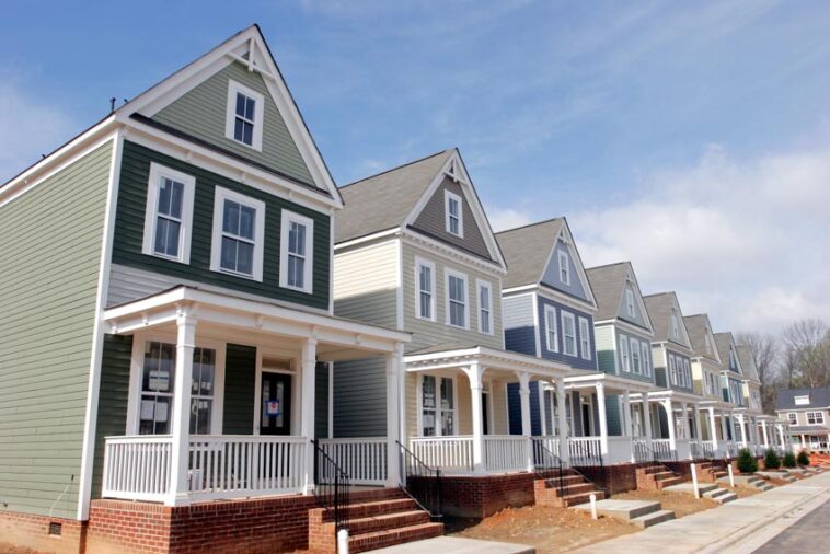 Tract Home (Pros and Cons & Designs)