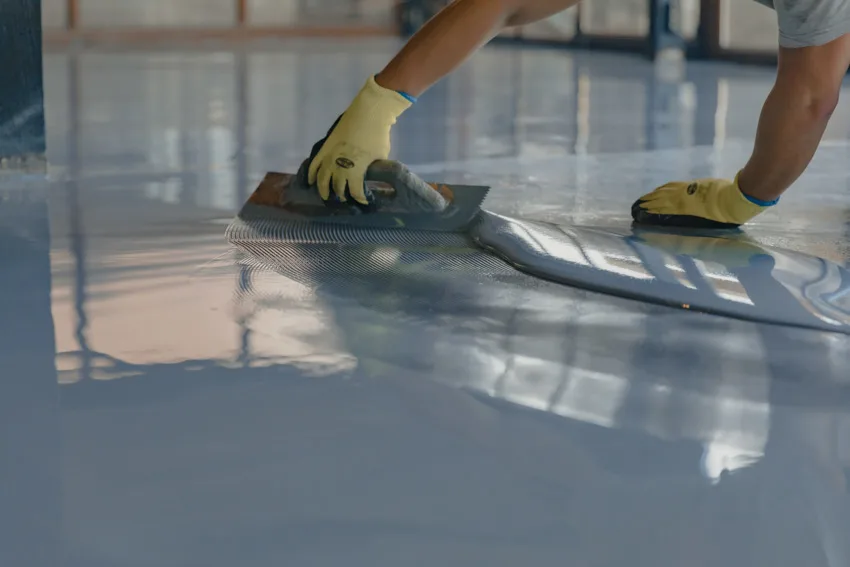 Contractor garage flooring concrete seal