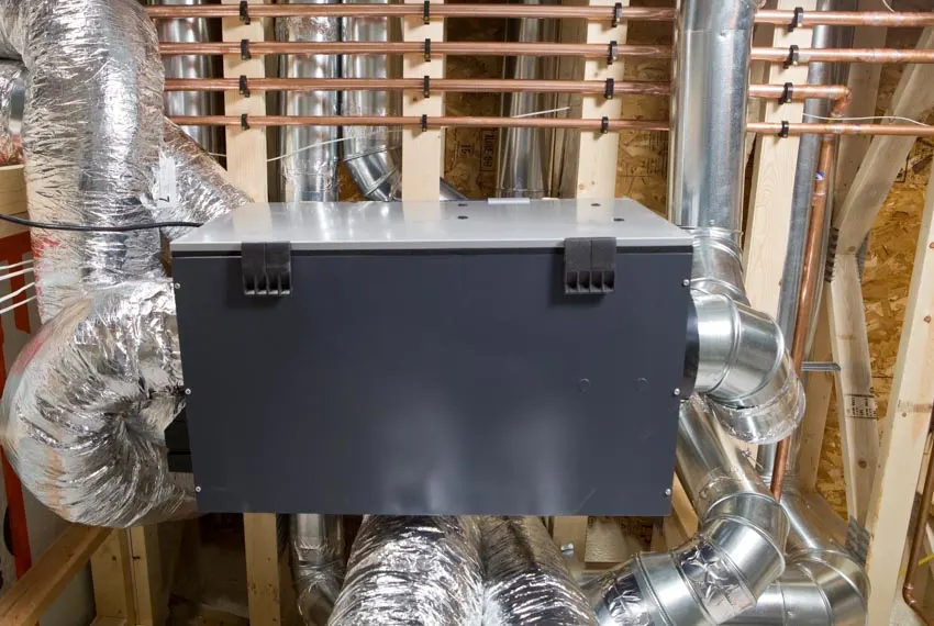Dehumidifier insulated duct for houses
