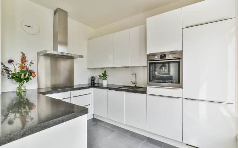 Kitchen Cabinet Wallpaper (Design Ideas)