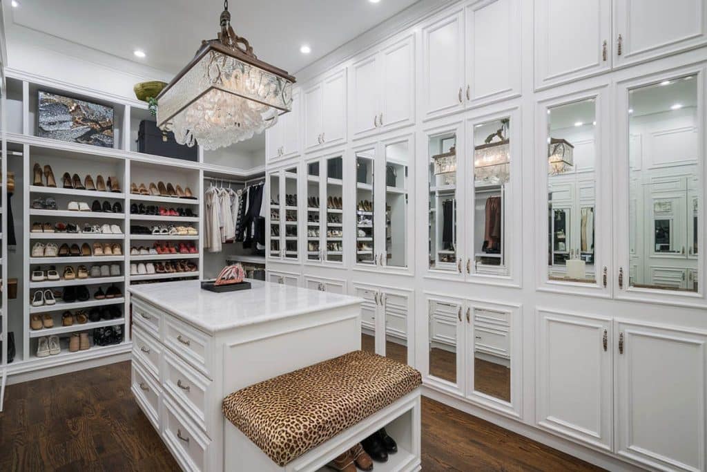 35 Top Designer Closet Shoe Storage Ideas For A Beautiful Design