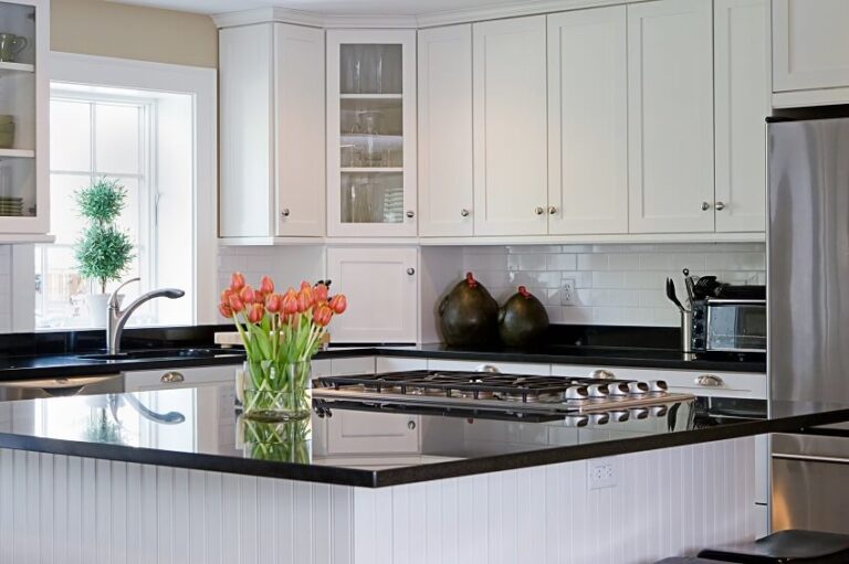 What Color Cabinets Go With Black Granite Countertops - Designing Idea