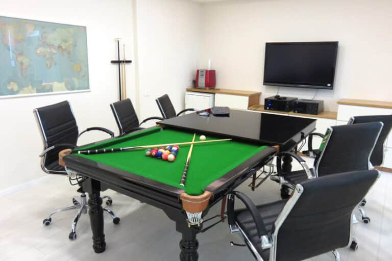 5 Popular Types Of Pool Tables For Your Game Room