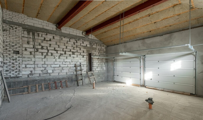 Pros and Cons of Insulating a Garage