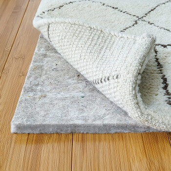 Protective cushioning felt rug pad